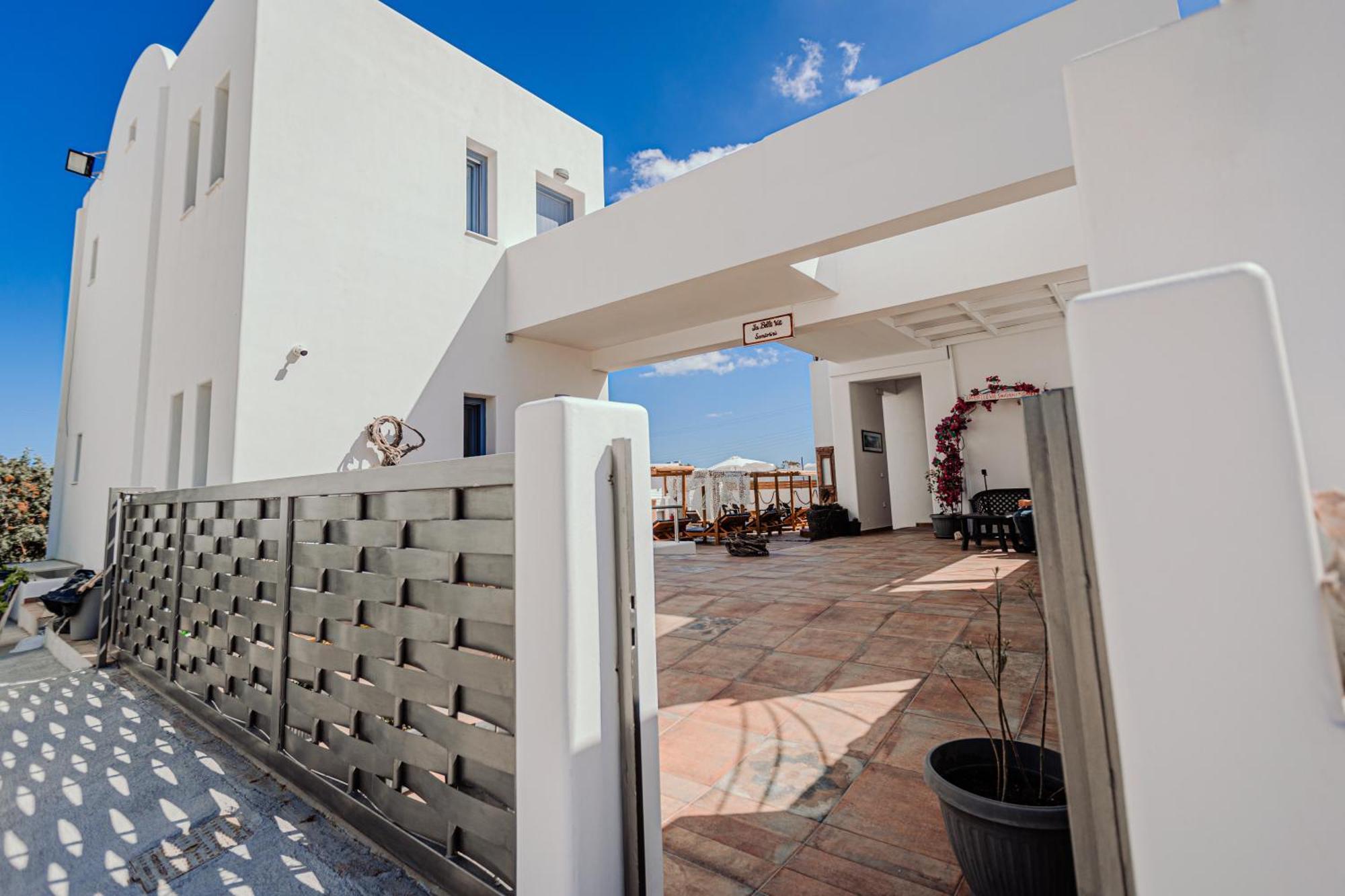 La Belle Vie - Santorini - Adults Only Apartment Kamári Екстериор снимка