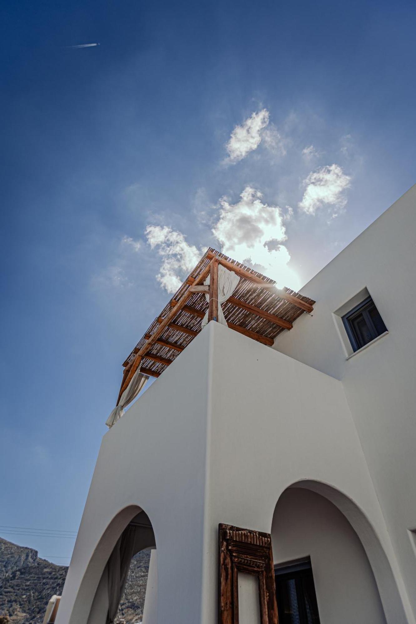 La Belle Vie - Santorini - Adults Only Apartment Kamári Екстериор снимка